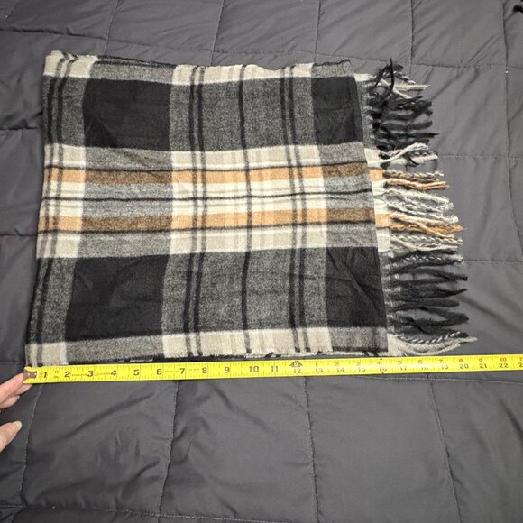 Style & Co. Plaid Winter Scarf with Fringe Trim - NWT - Picture 12 of 12